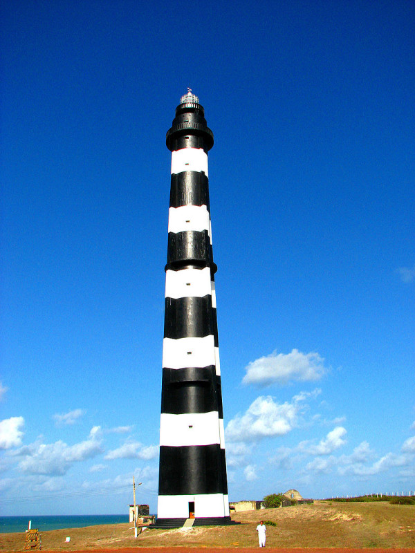 800px-Calcanhar_Lighthouse