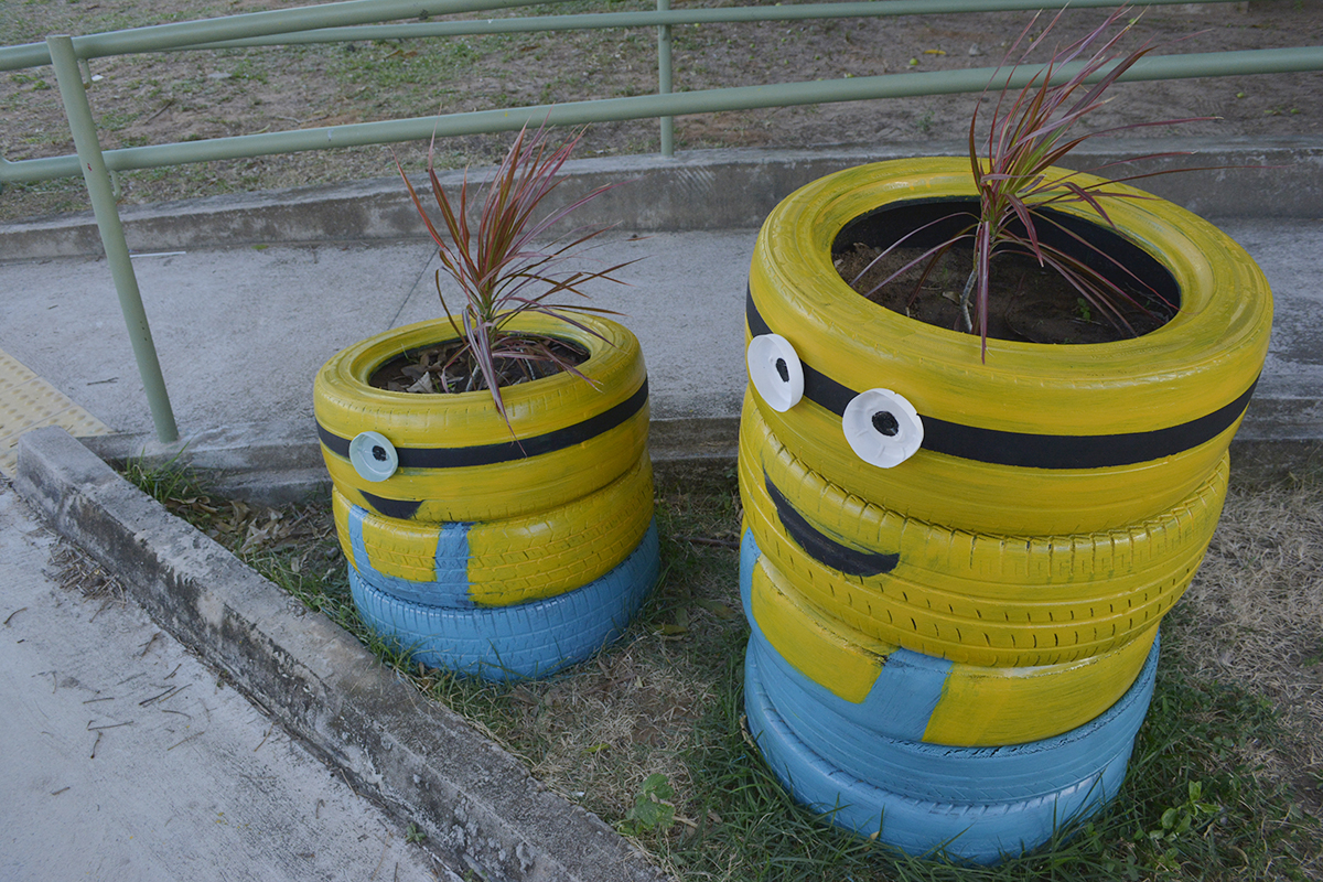 Minions de pneus (Fotos: Lara Paiva)