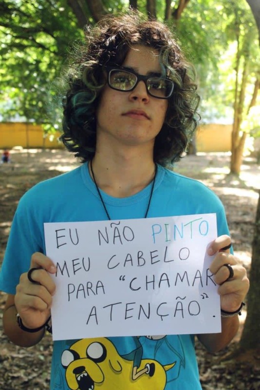 "Eu não pinto meu cabelo para "chamar" atenção"