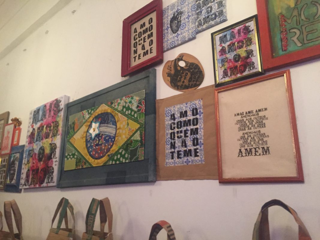 Exposição de Civone Medeiros no Nalva Melo Café Salão 